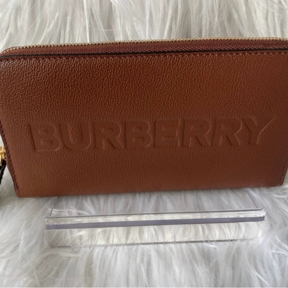 Burberry Elmore Leather Zip Around Wallet - Picture 7 of 11